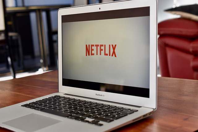 Netflix na laptopie